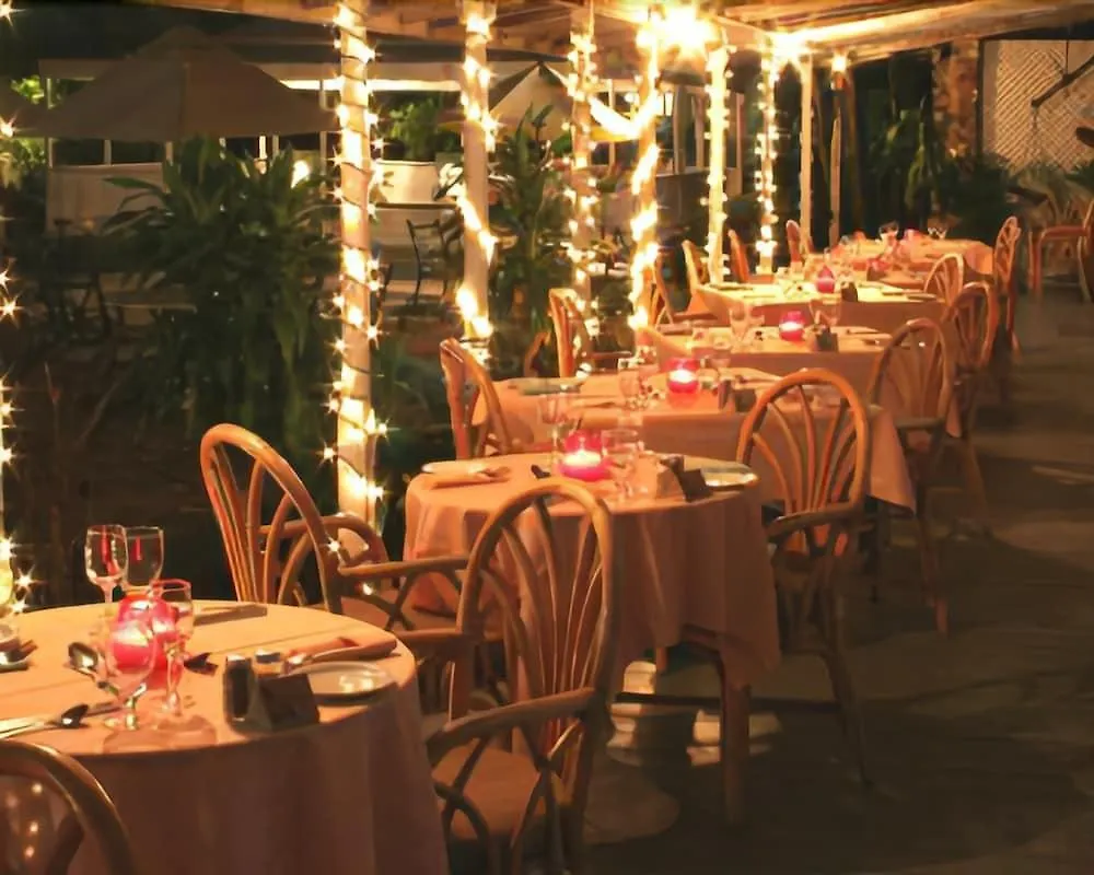 Island Inn Hotel All-Inclusive Saint Michael